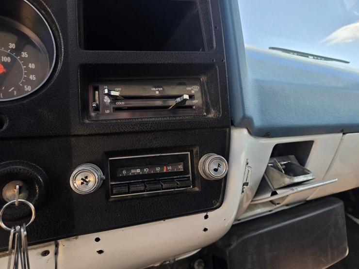 1979-gmc-7000-image-28