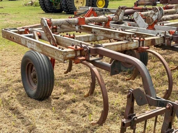 22’-graham-hoeme-chisel-image-27
