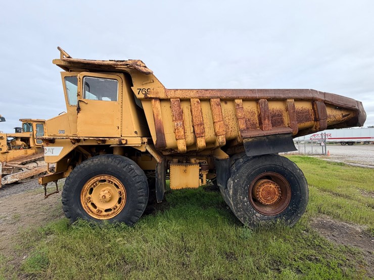 1972-caterpillar-769-image-6