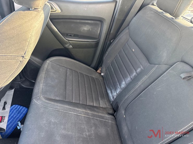 2021-ford-ranger-xlt-image-22
