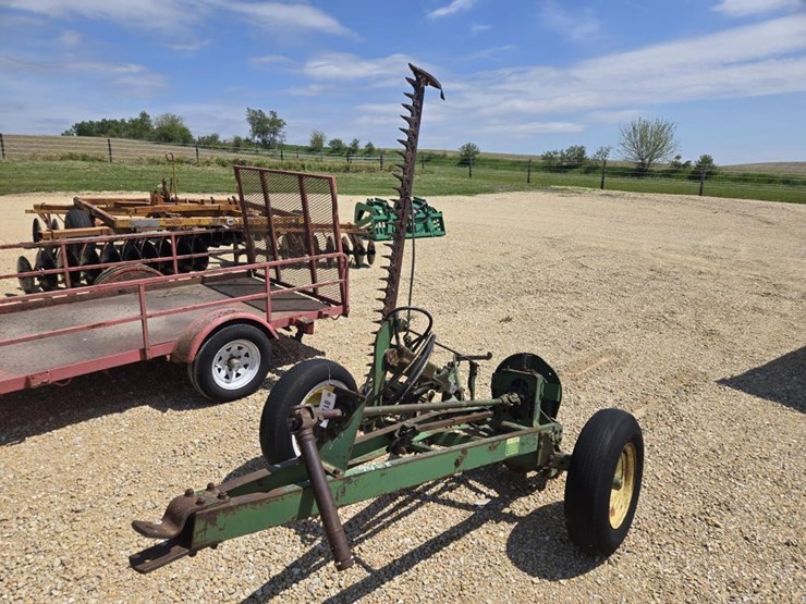 john-deere-8-image-1