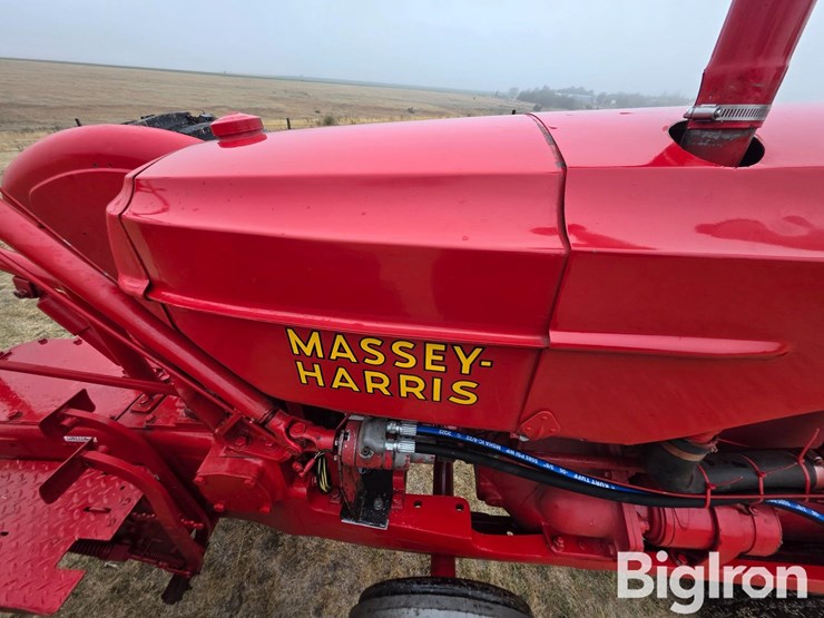 1952-massey-ferguson-44-image-11