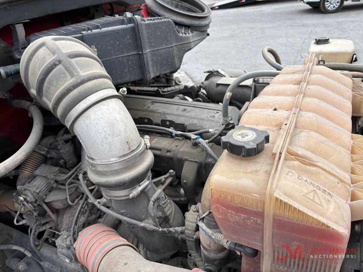 2017-kenworth-t880-image-7