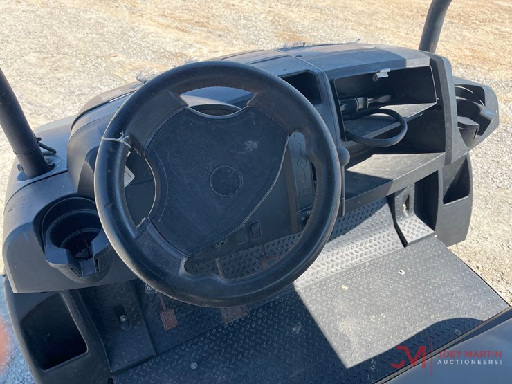 2020-club-car-carryall-1700-image-13