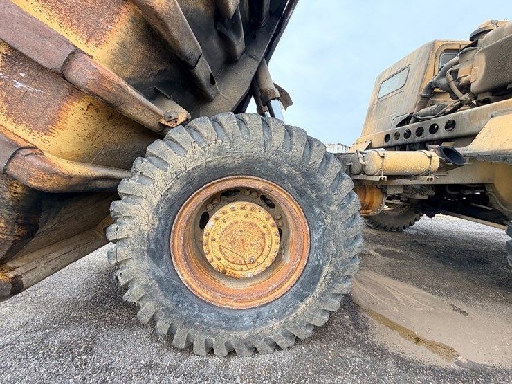 1972-caterpillar-769b-image-55