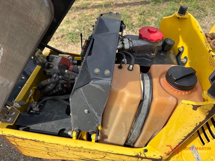 2017-bomag-bmp8500-image-7