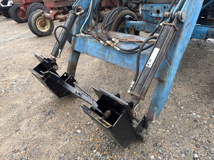 ford-7600-image-28
