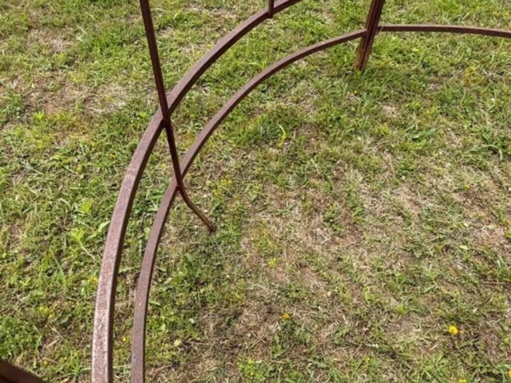 steel-round-bale-feeder-image-4