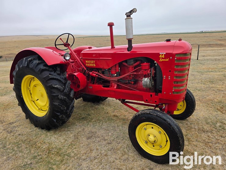 massey-ferguson-44-image-3