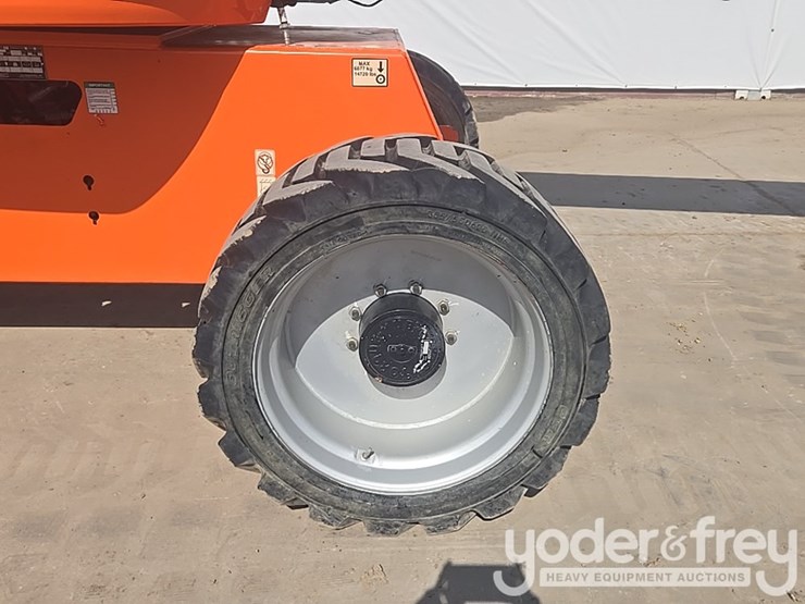 2021-jlg-660sj-image-11