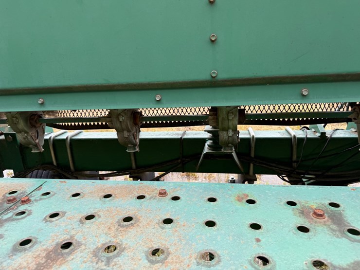 john-deere-530-image-33