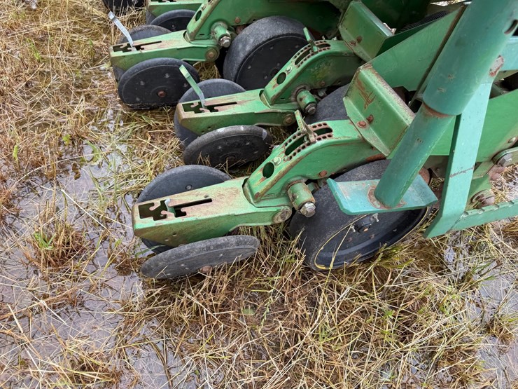 john-deere-530-image-12