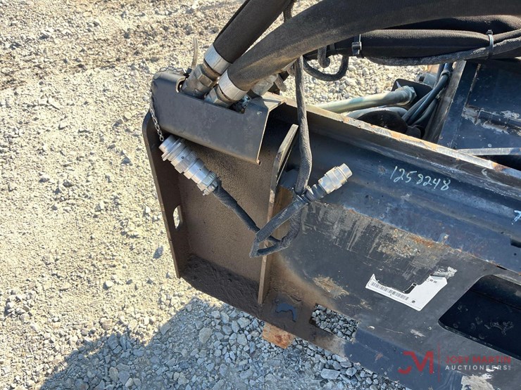 2021-bobcat-24pla-coldplaner-skid-steer-attachment-image-5