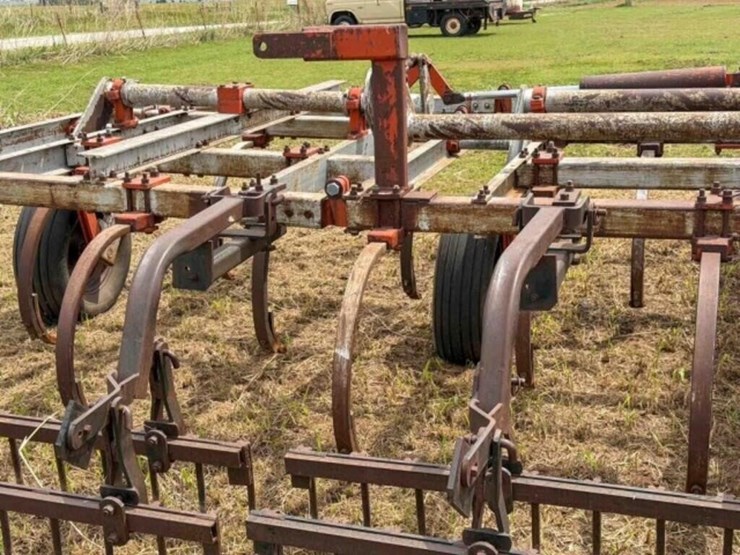 22’-graham-hoeme-chisel-image-25