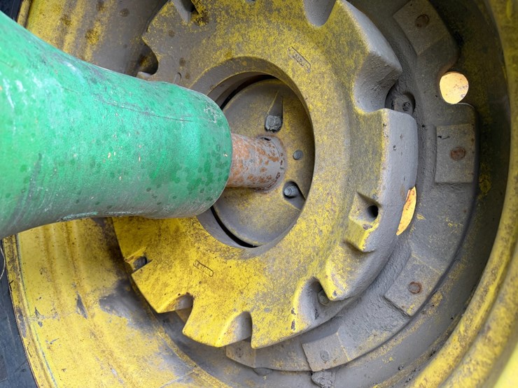 1996-john-deere-8400-image-11