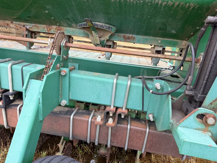 john-deere-530-image-44