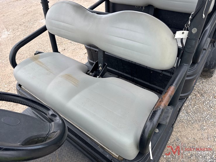 club-car-carryall-1700-image-8