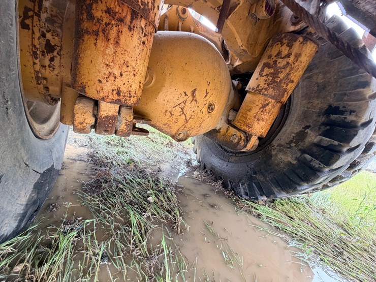 1972-caterpillar-769-image-80