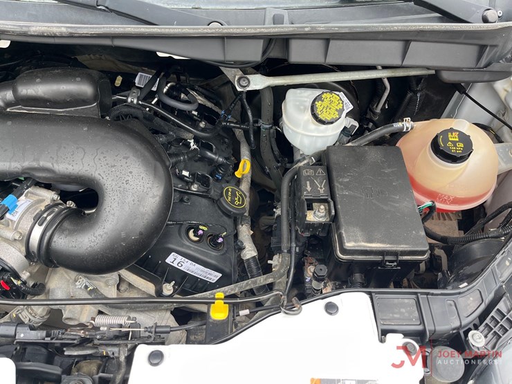 2019-ford-transit-image-11