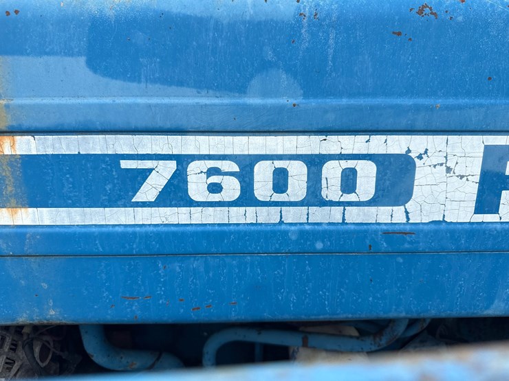 ford-7600-image-24