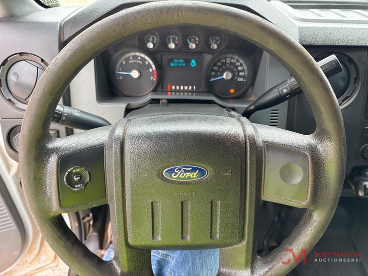 2012-ford-f250-xl-image-35