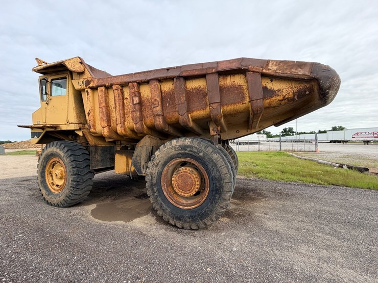 1972-caterpillar-769b-image-6