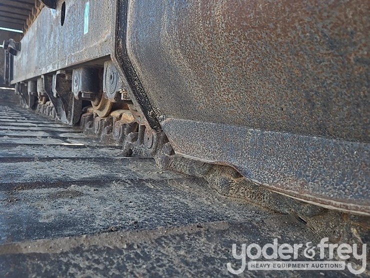 2021-caterpillar-336-image-17