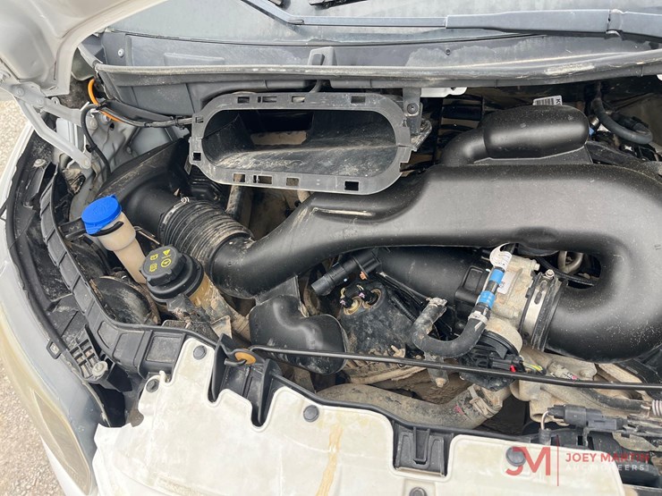 2019-ford-transit-image-13