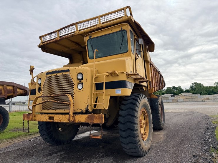 1972-caterpillar-769b-image-2