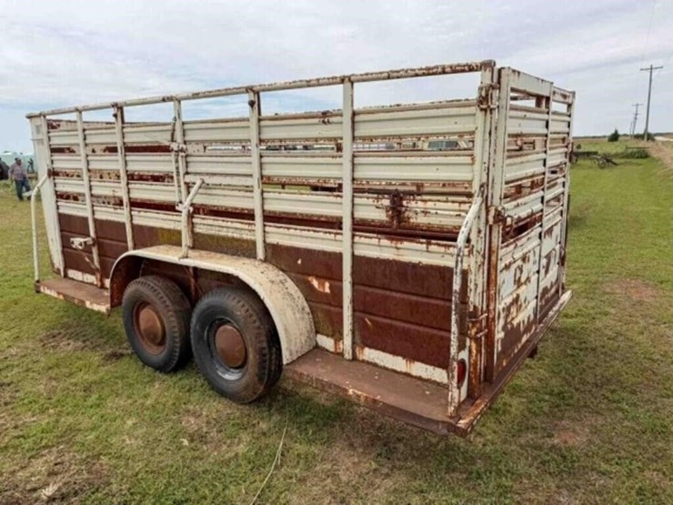 16’-livestock-trailer-image-16