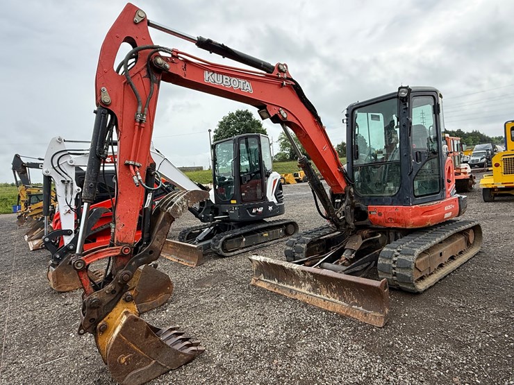 kubota-kx057-4-image-1