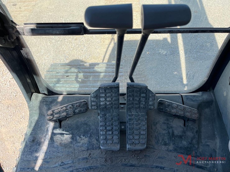 2019-john-deere-6-image-28