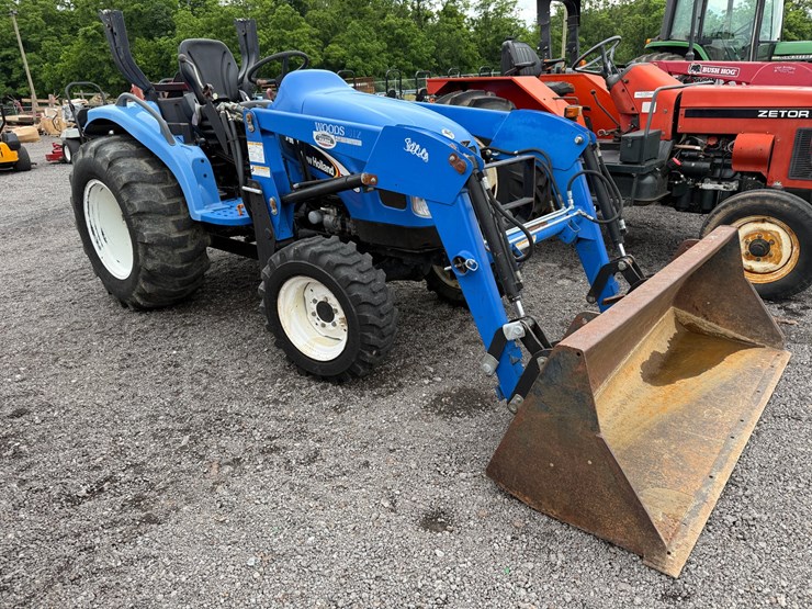 new-holland-tc35a-image-1