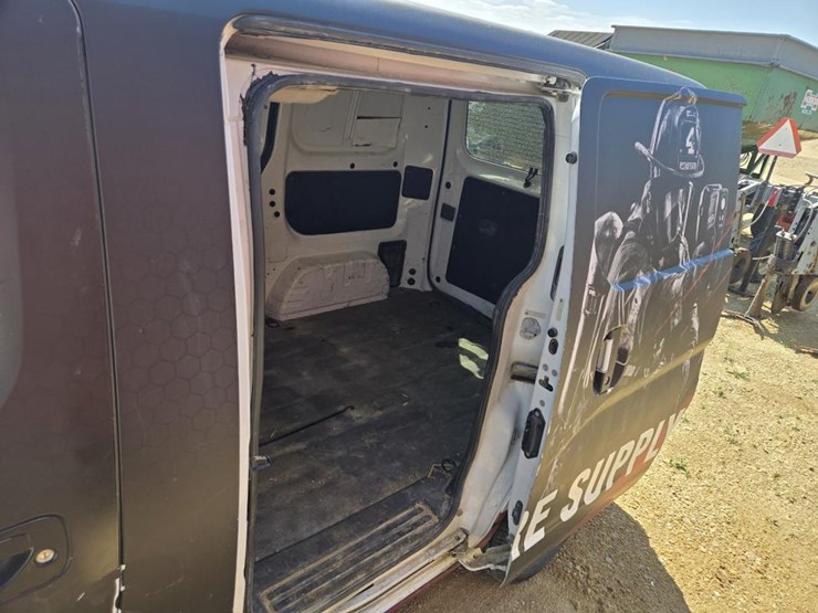 2015-chevrolet-city-express-image-15