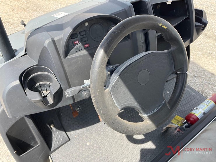2019-club-car-carryall-1700-image-9