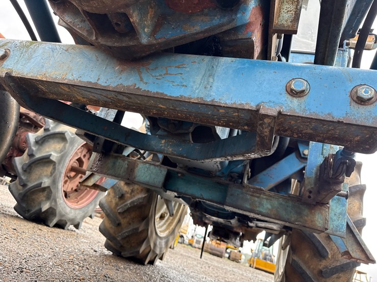 ford-7600-image-29