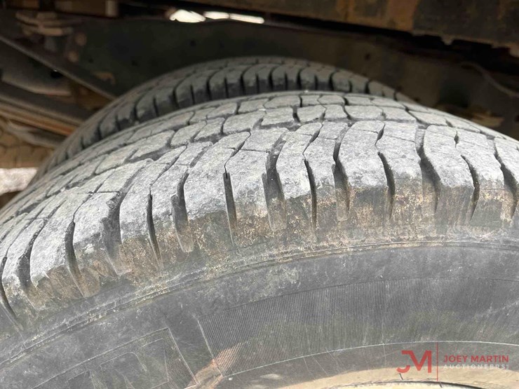2012-ford-f350-image-18