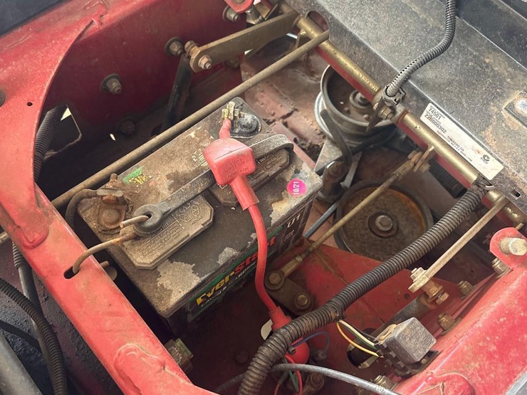 toro-time-cutter-1644-zero-turn-radius-mower-image-10