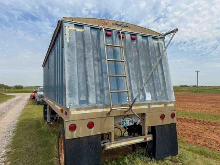 jet-22’-hopper-bottom-trailer-image-16