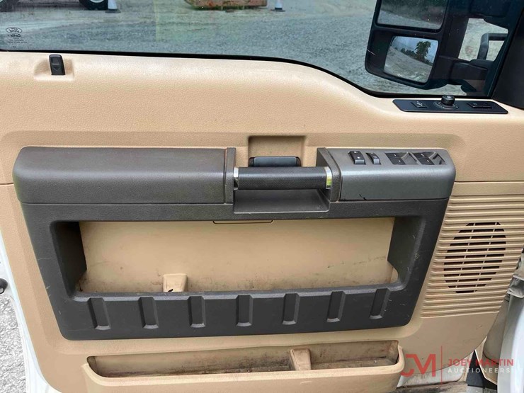 2012-ford-f350-image-30