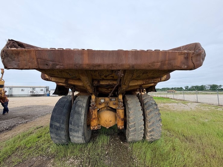 1972-caterpillar-769-image-7