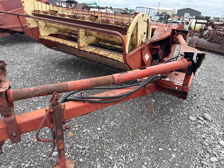 new-holland-477-image-16