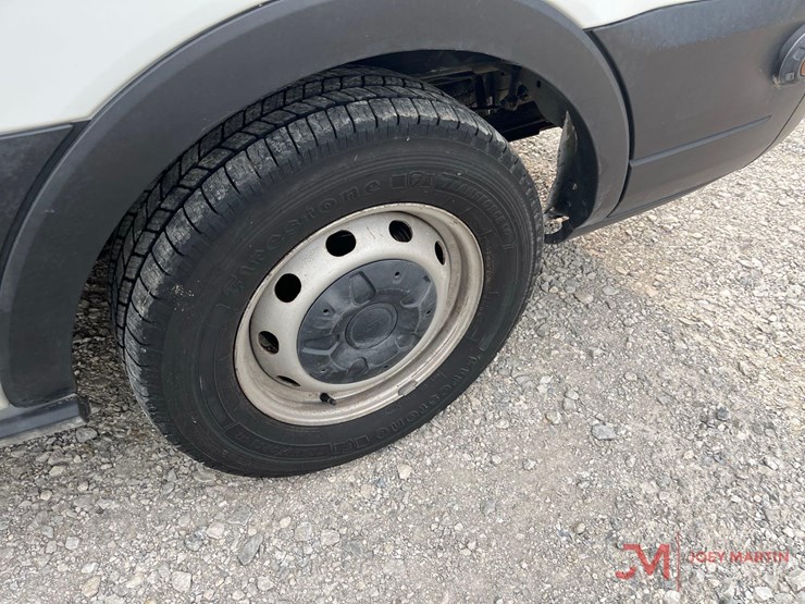 2019-ford-transit-image-15