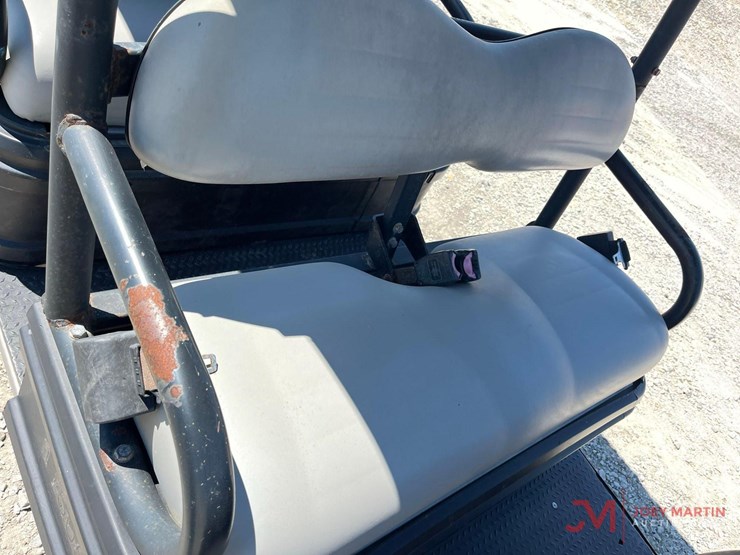 club-car-carryall-1700-image-6