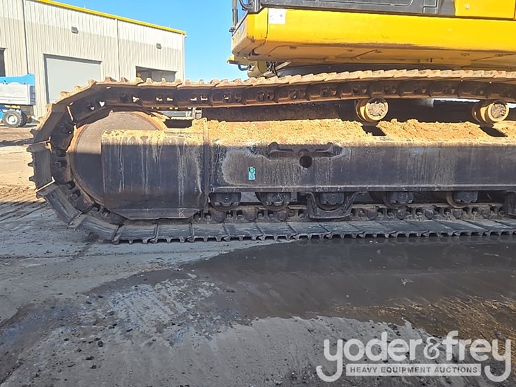 2021-caterpillar-336-image-10