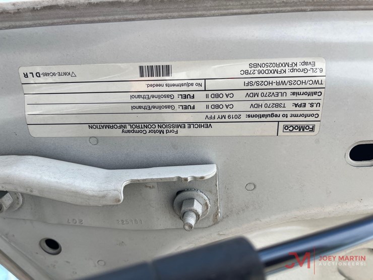 2019-ford-f350-sd-image-28
