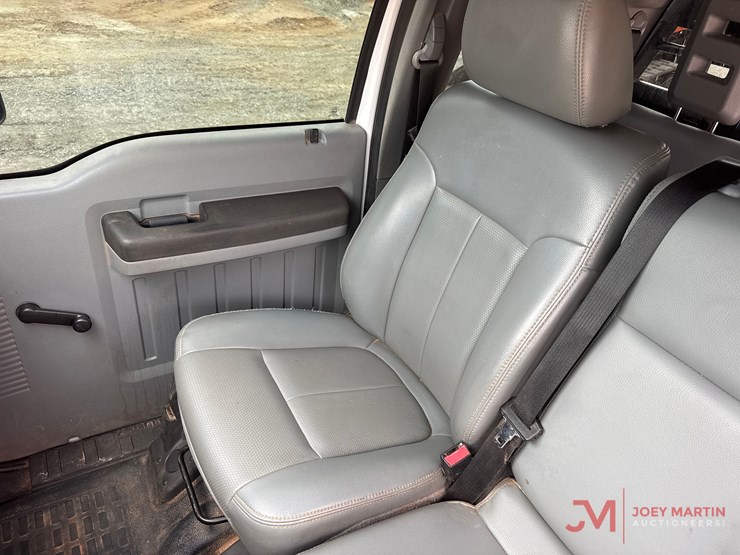 2012-ford-f250-xl-image-28