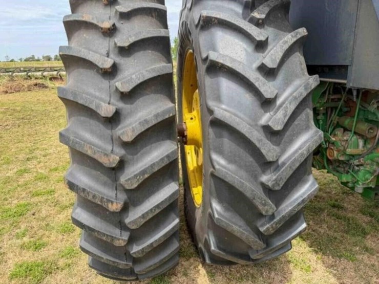 john-deere-4850-image-10