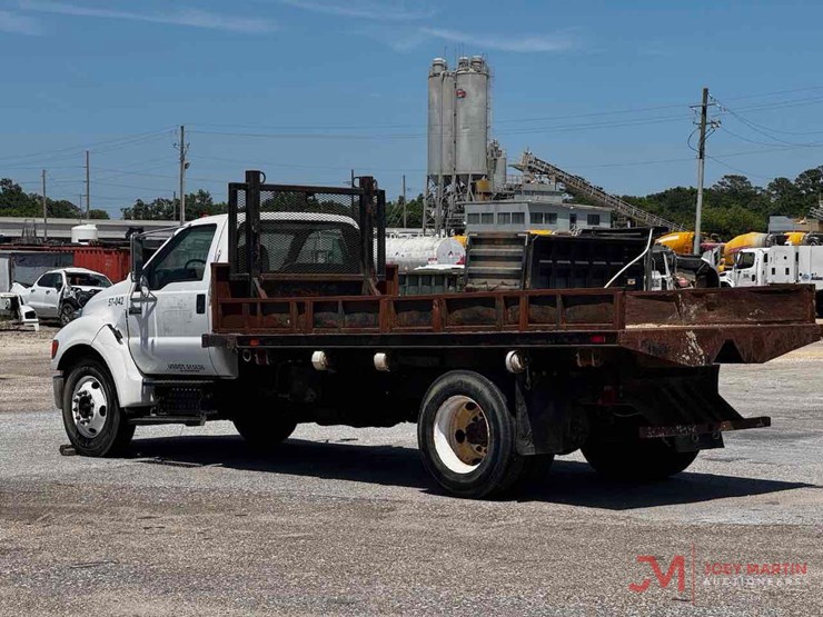 2005-ford-f650-image-4