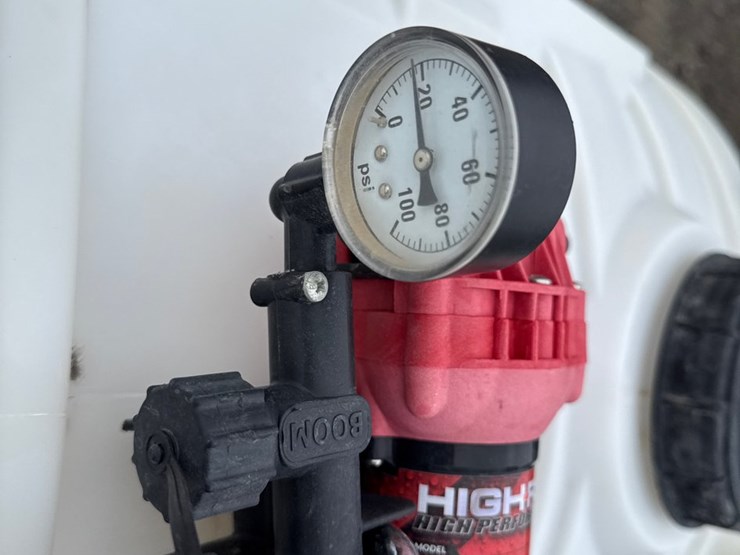 #5401-•-workhorse-40gal-poly-tank-image-9